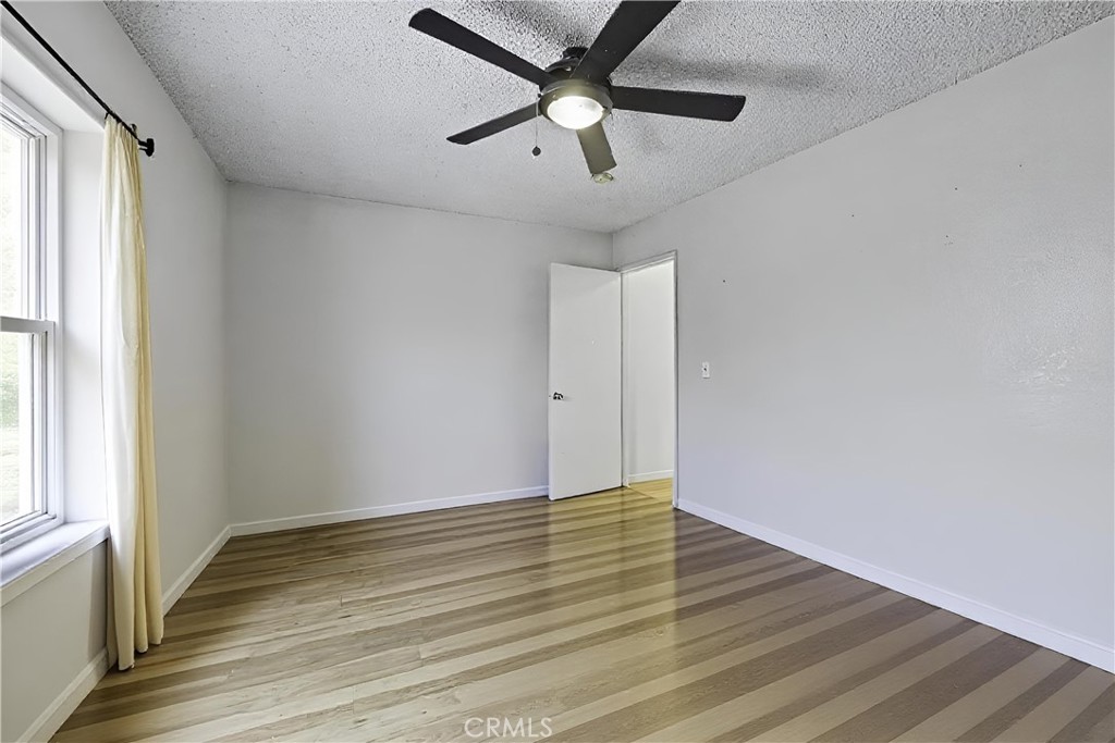 8832 Prince Property Photo 10