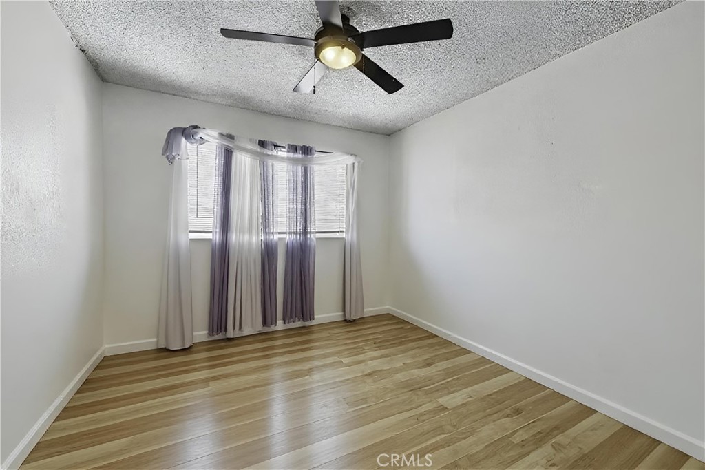 8832 Prince Property Photo 14