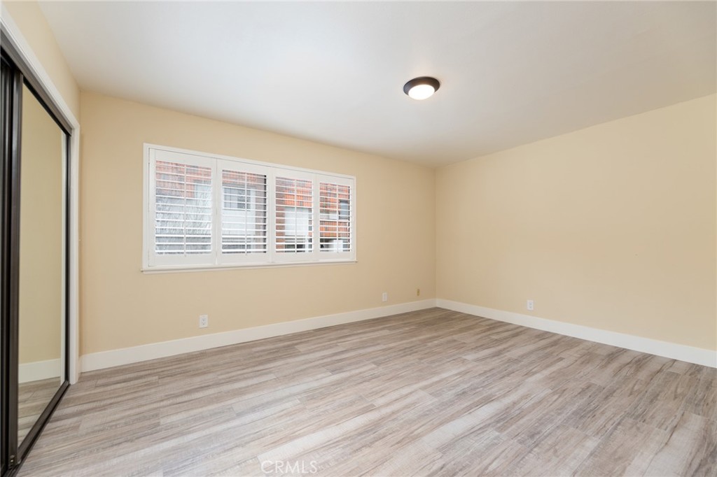 28009 Ridgebluff Court Property Photo 32