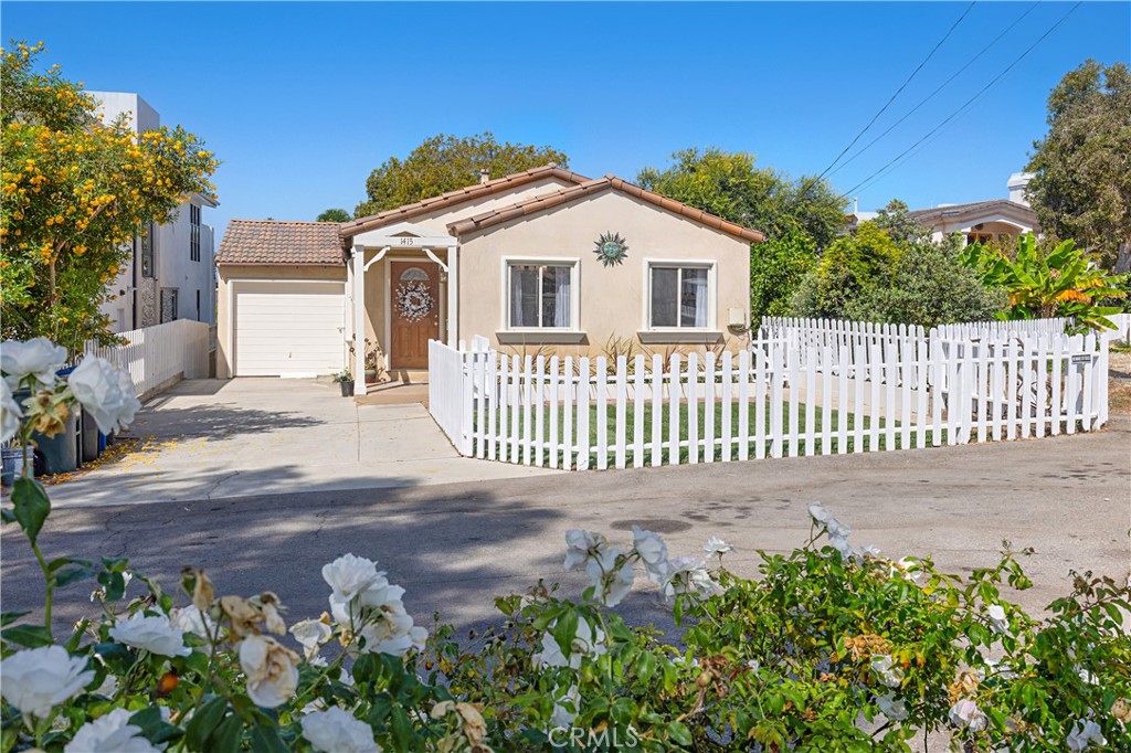 1415 Corona Street Property Photo 2