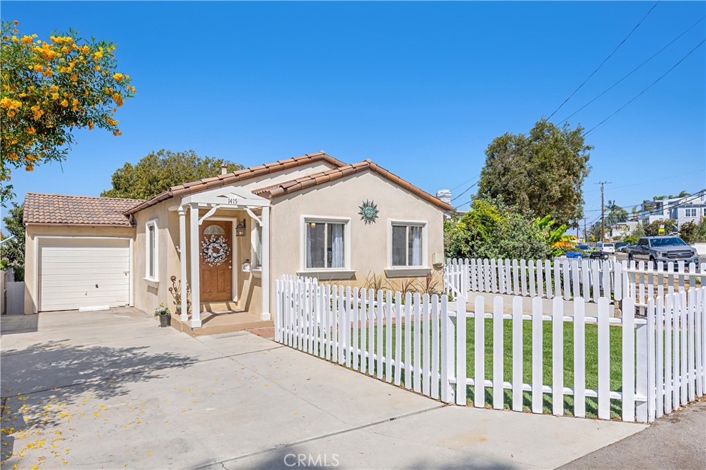 1415 Corona Street Property Photo 3