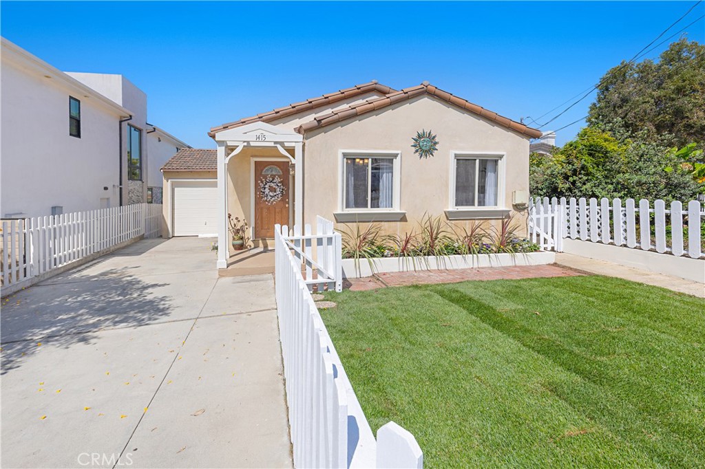 1415 Corona Street Property Photo 4