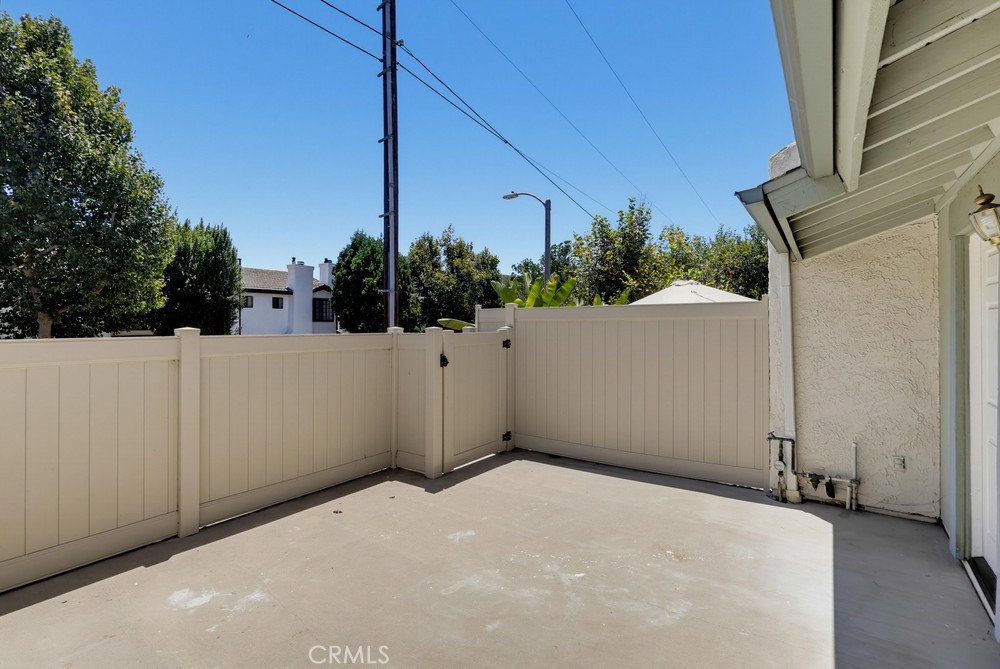 5269 Colodny Drive 7 Property Photo 3