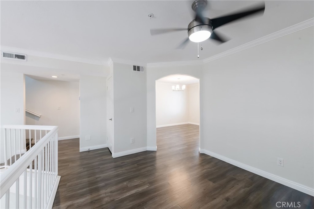 1325 #d E Grand Property Photo 9