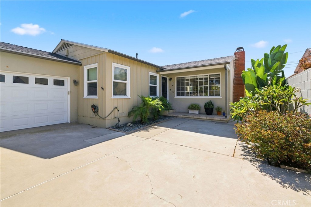 14115 Judah Avenue Property Photo 2