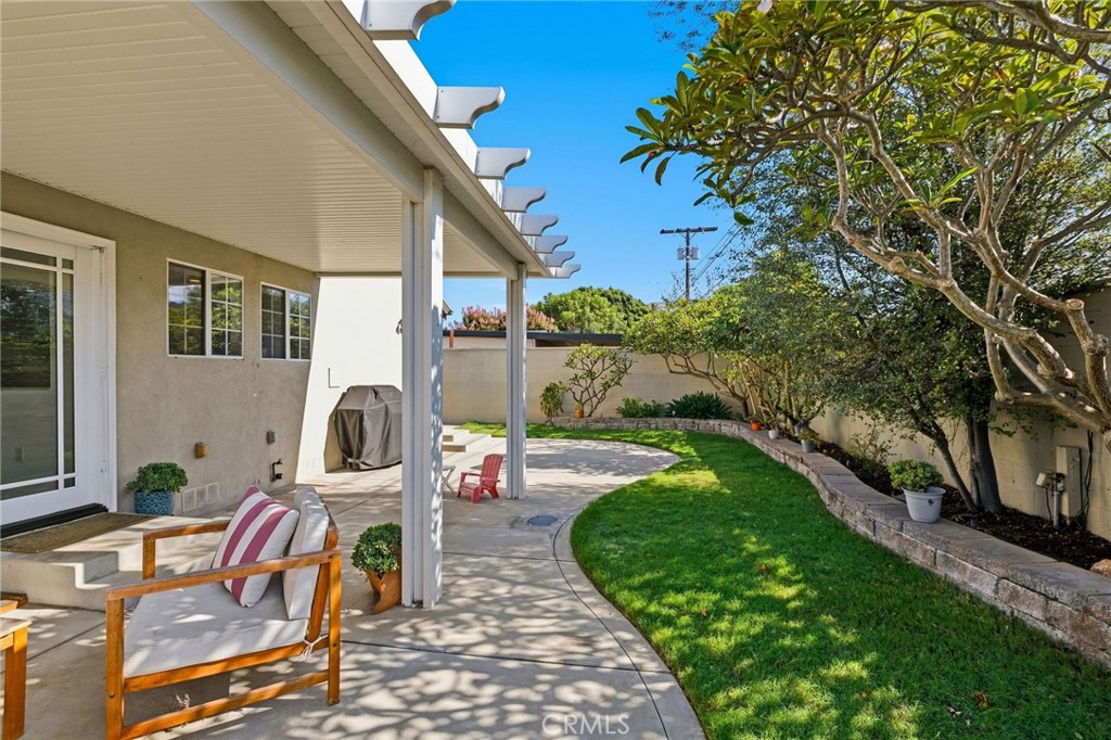 14115 Judah Avenue Property Photo 5