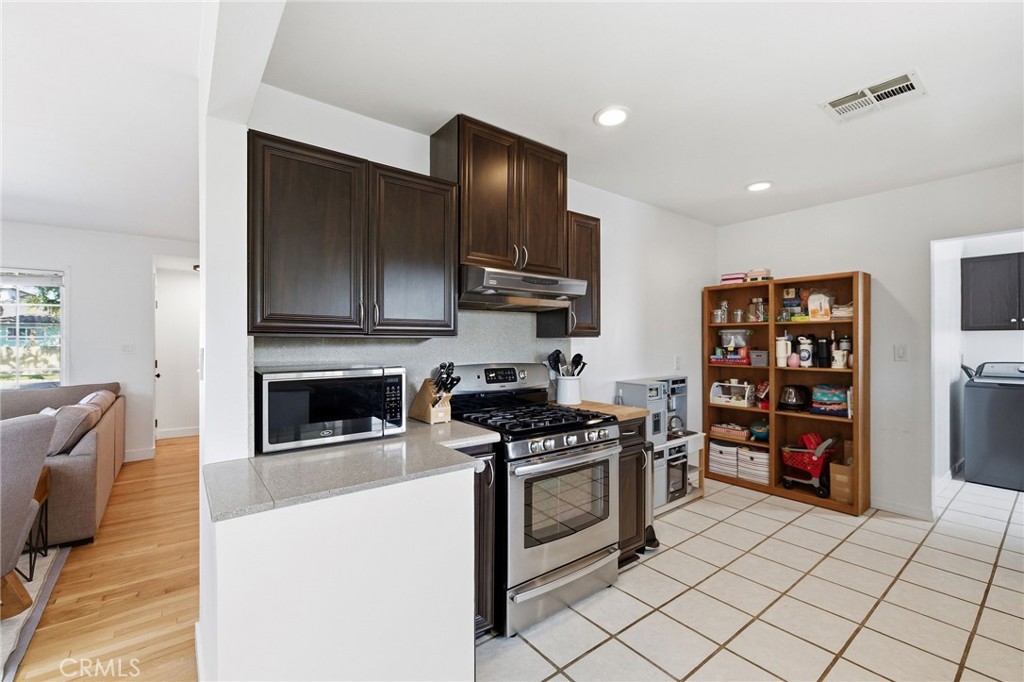 14115 Judah Avenue Property Photo 15