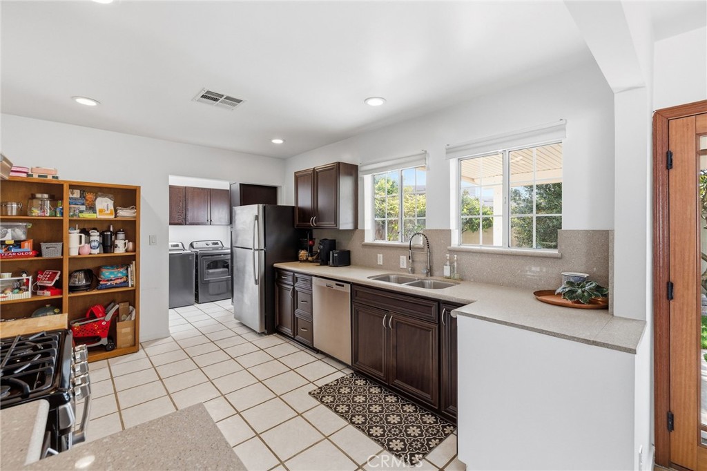 14115 Judah Avenue Property Photo 20