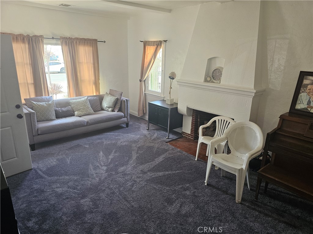 1939 W 79th Property Photo 10