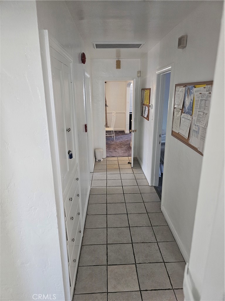 1939 W 79th Property Photo 27