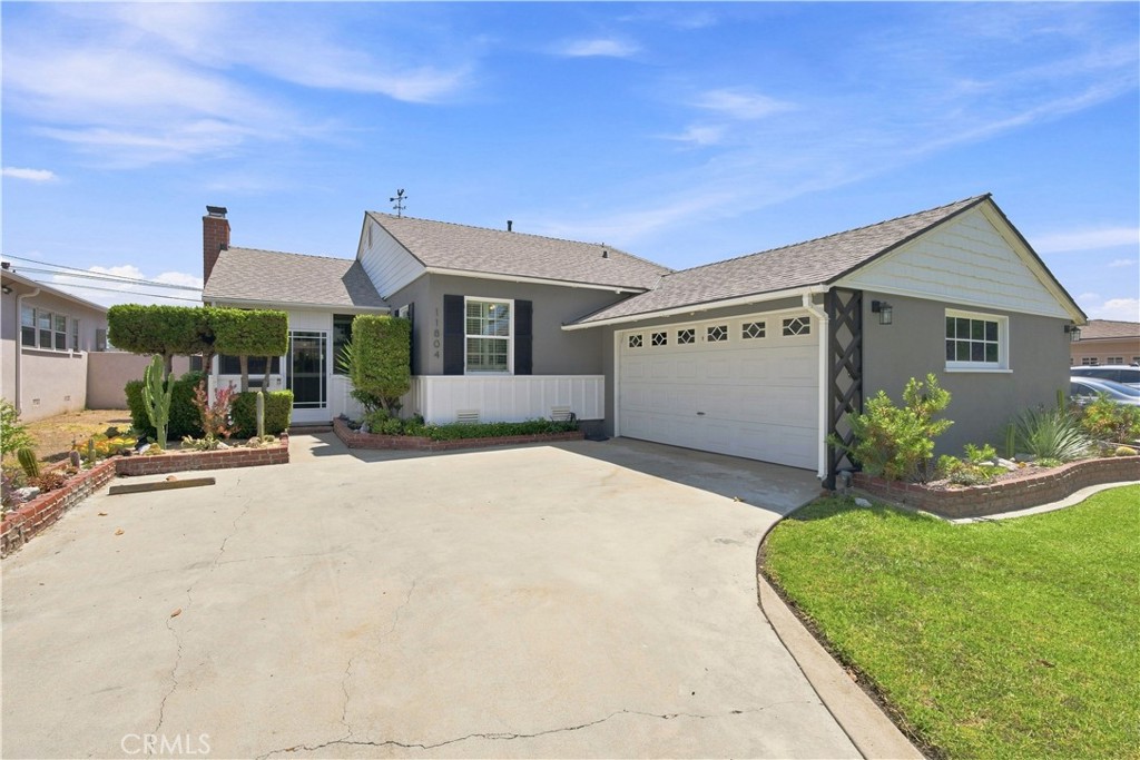 11804 Wilkie Property Photo 1