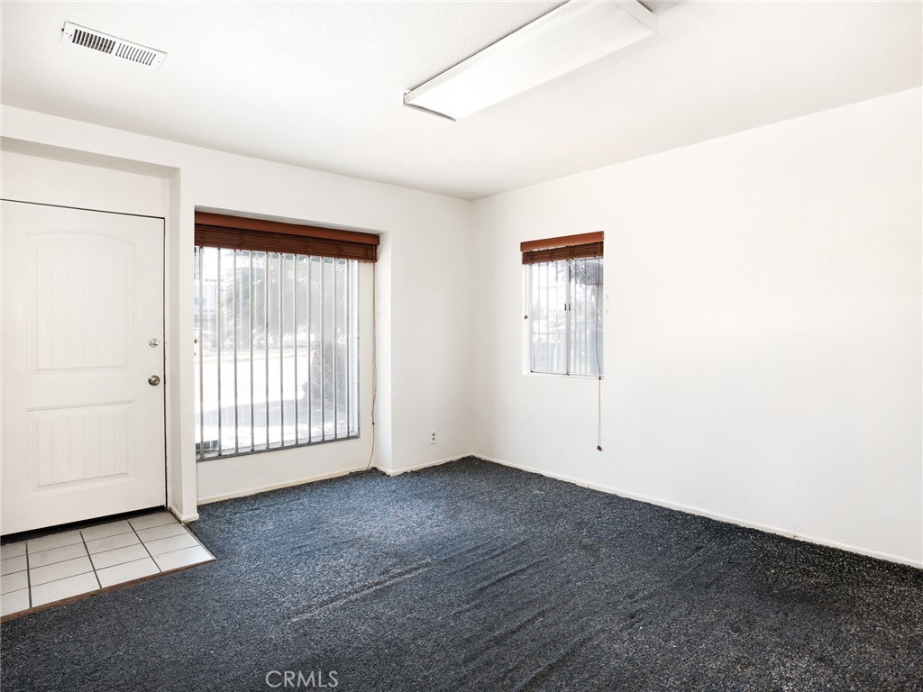 4307 Redondo Beach Boulevard Property Photo 5