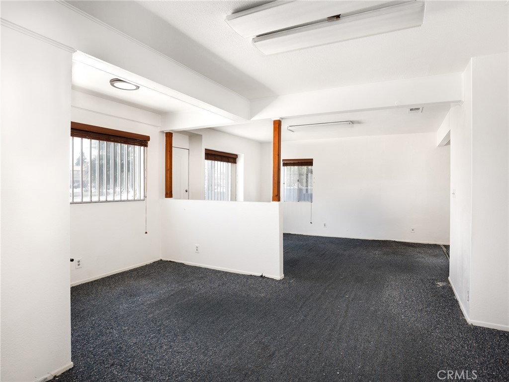 4307 Redondo Beach Boulevard Property Photo 8