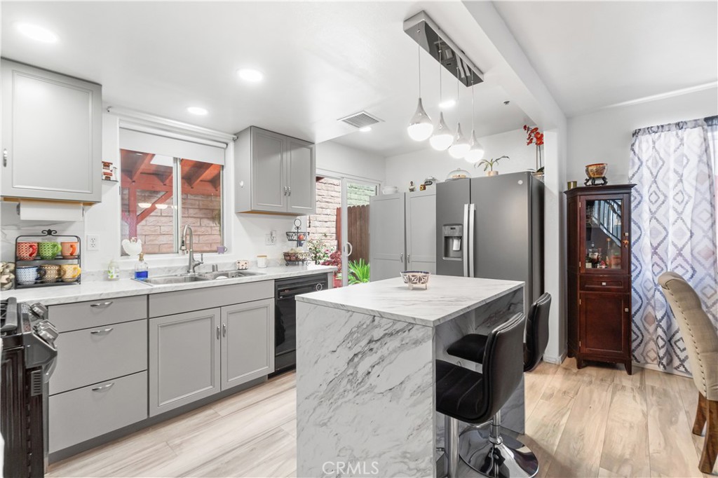 12120 Terra Bella Property Photo 9