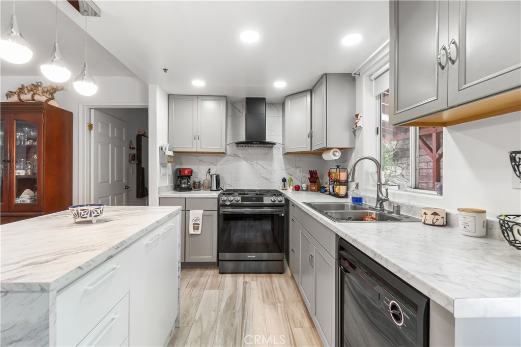 12120 Terra Bella Property Photo 13