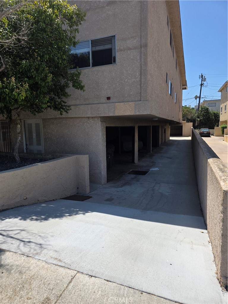 2409 Inglewood Ave. Property Photo 4