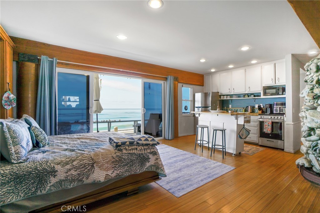 11914 Beach Club Way Property Photo 18