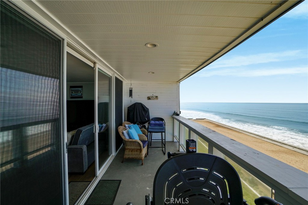 11914 Beach Club Way Property Photo 30
