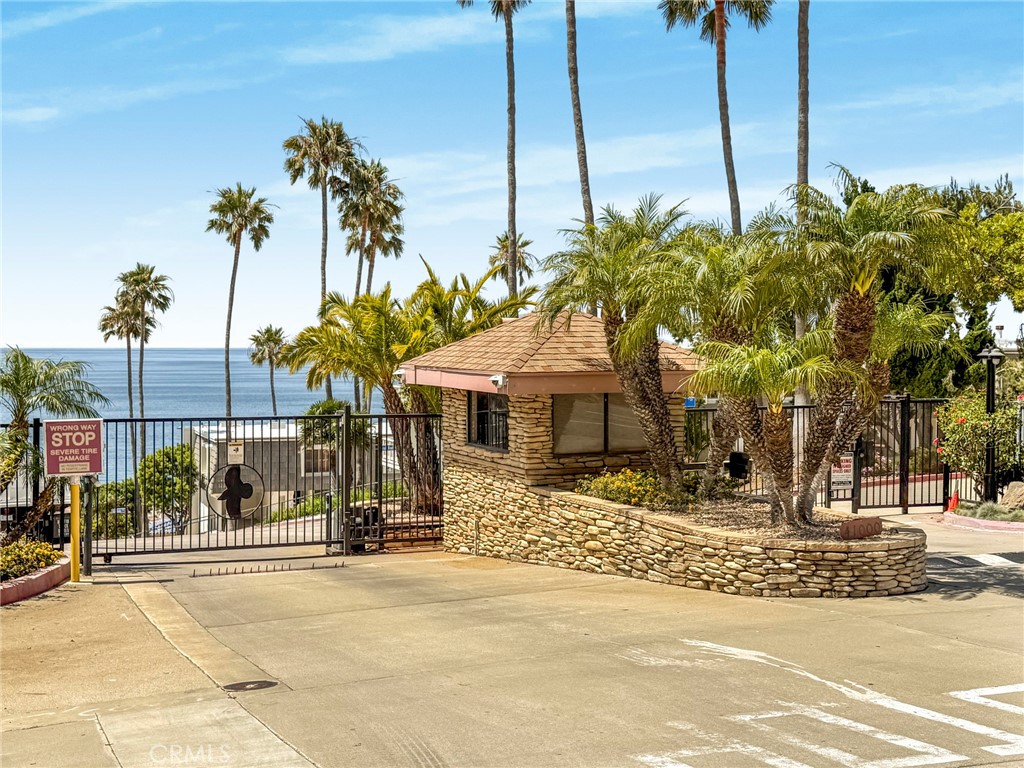 11914 Beach Club Way Property Photo 40