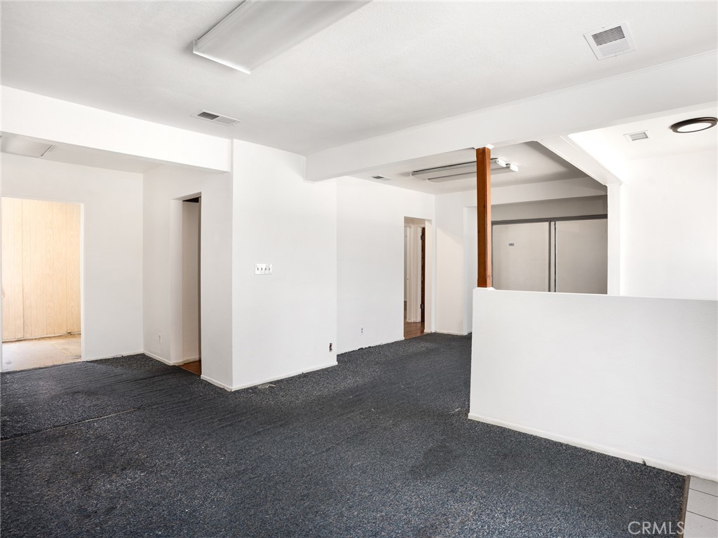 4307 Redondo Beach Boulevard Property Photo 8