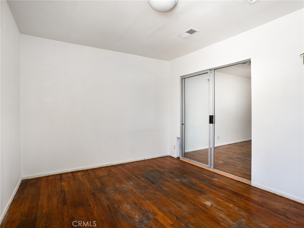 4307 Redondo Beach Boulevard Property Photo 11