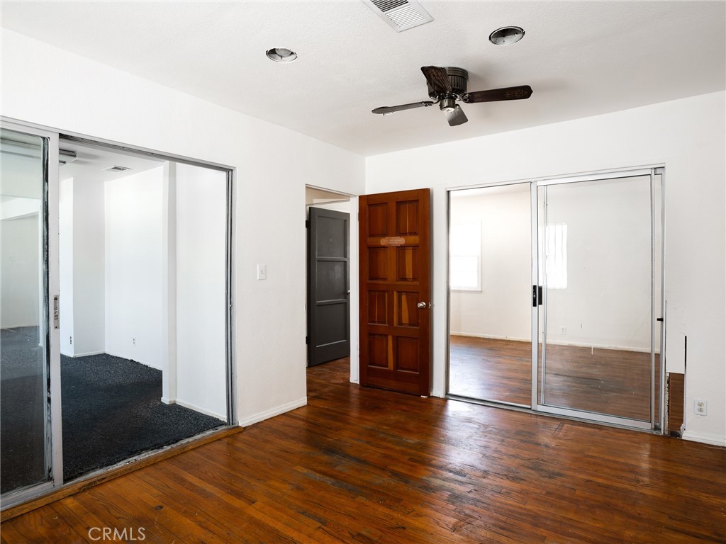 4307 Redondo Beach Boulevard Property Photo 12