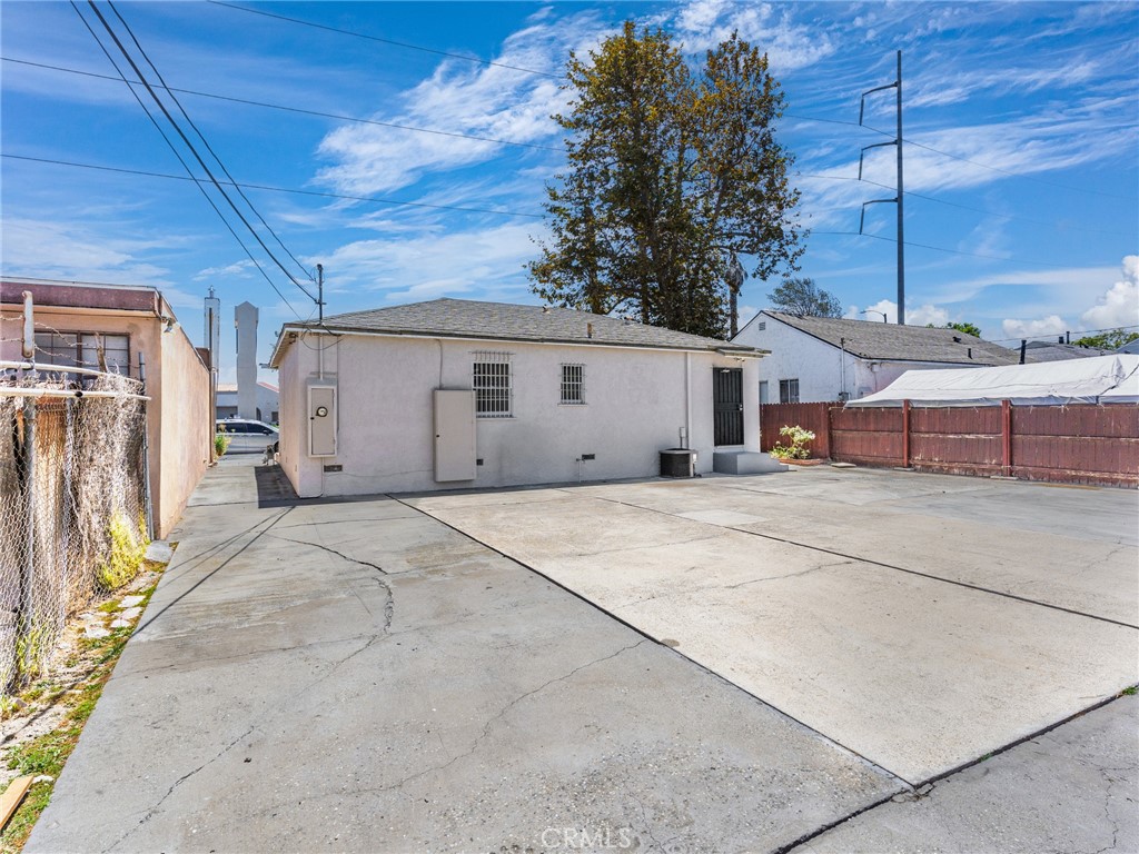 4307 Redondo Beach Boulevard Property Photo 17