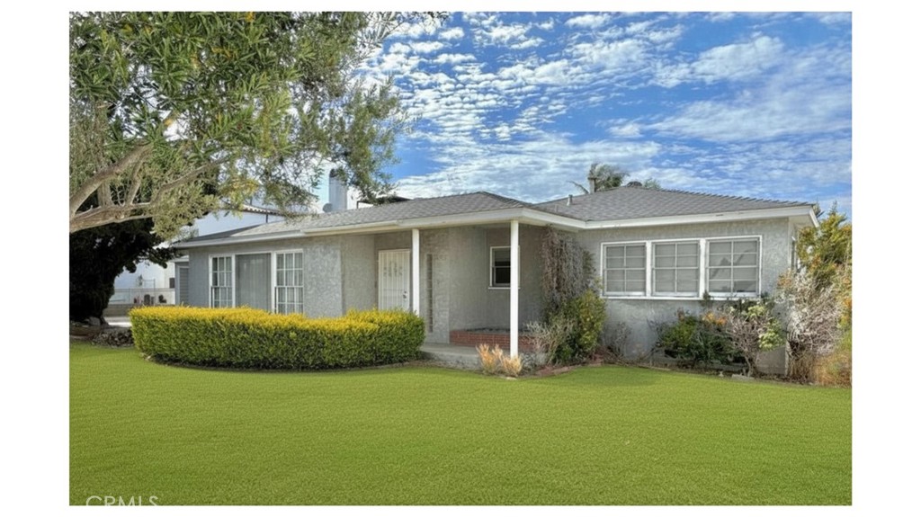 1633 Artesia Property Photo 1