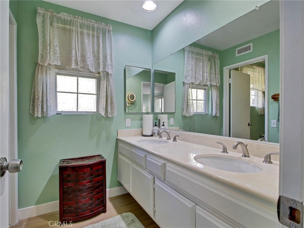 3600 Summerset Property Photo 31