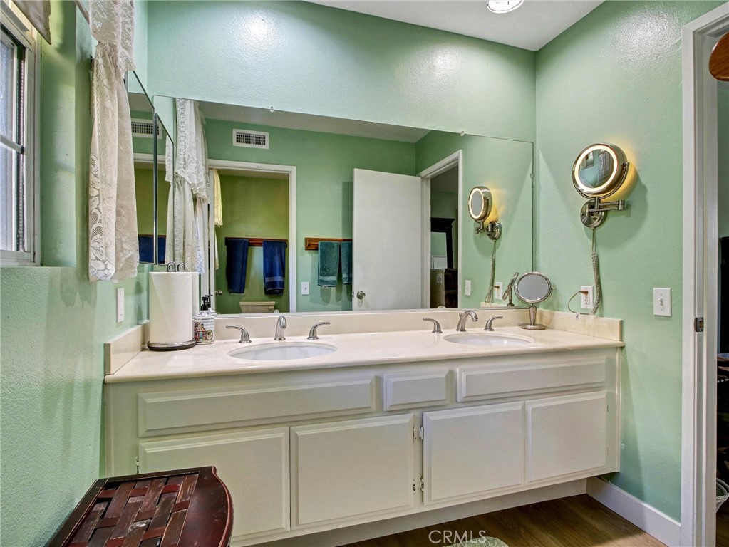 3600 Summerset Property Photo 33