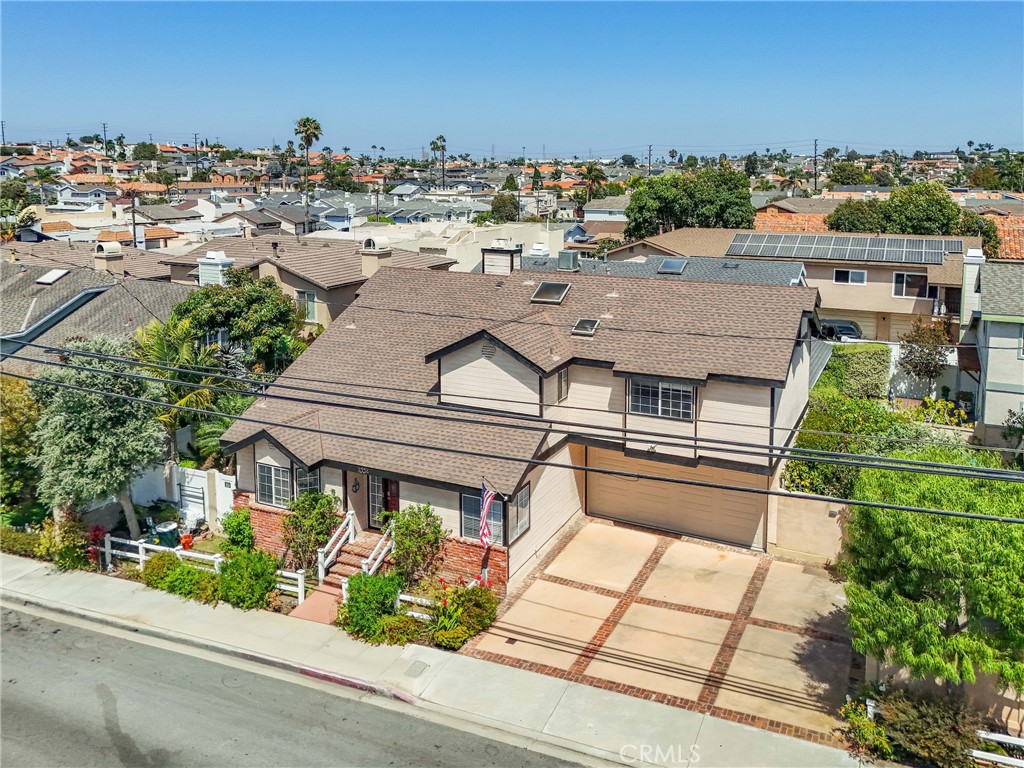 1004 Green Property Photo 4