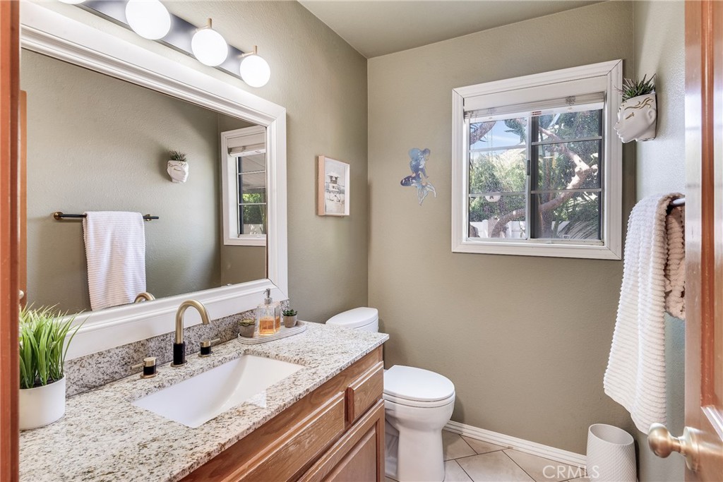 1004 Green Property Photo 33