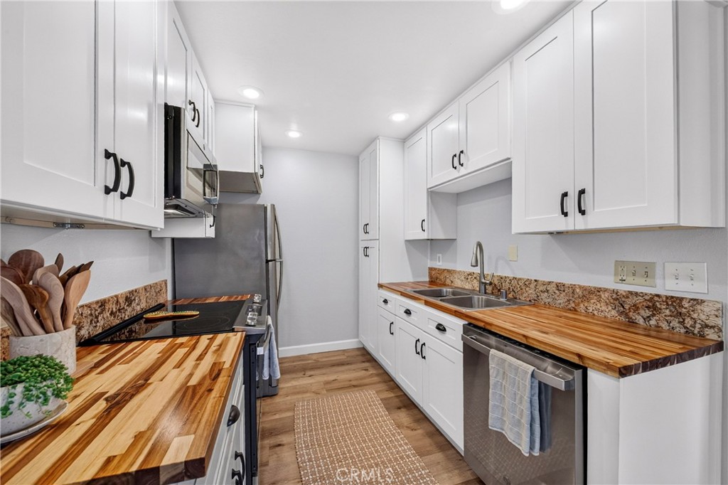 378 S Miraleste Dr Unit 431 Property Photo 15
