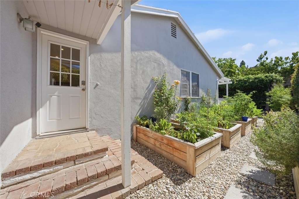 6530 Gaviota Avenue Property Photo 31
