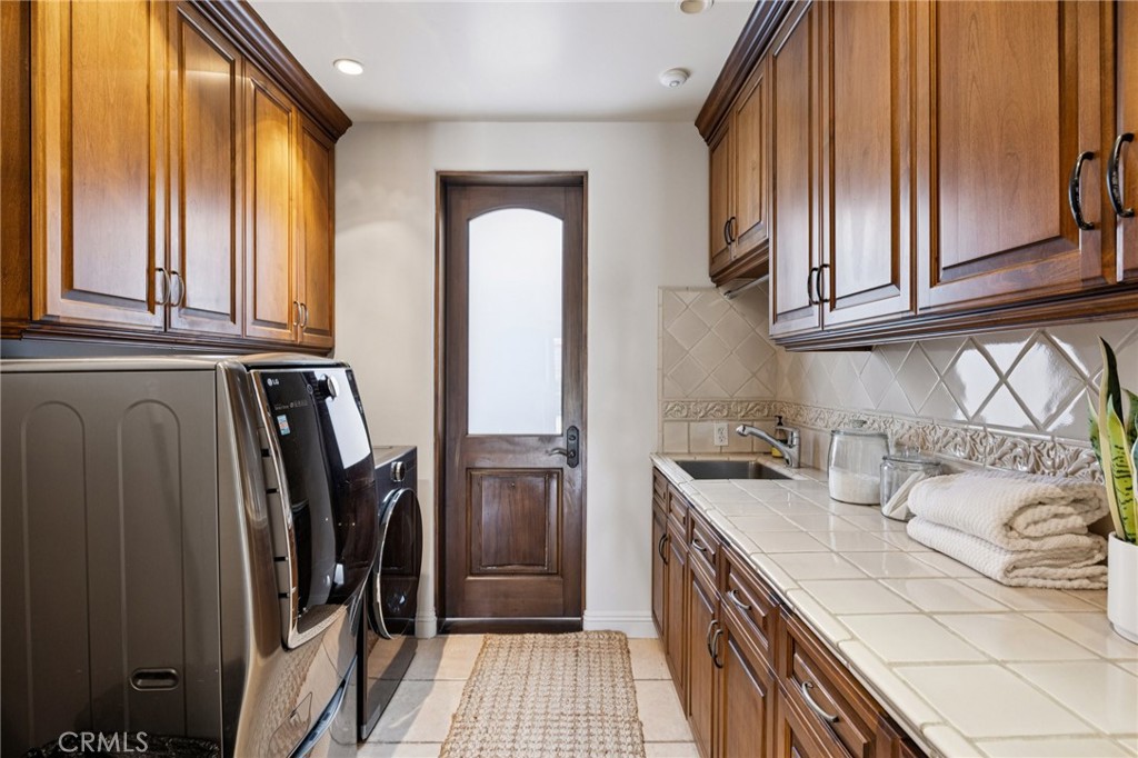 215 S Poinsettia Property Photo 44