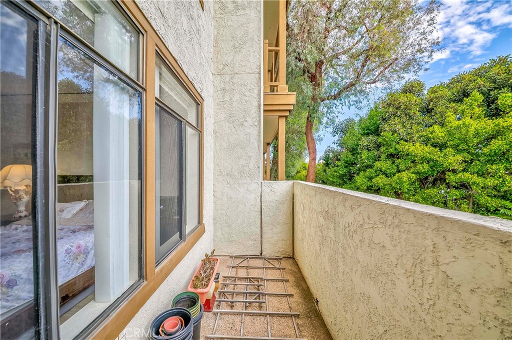 2567 Plaza Del Amo 109 Property Photo 26