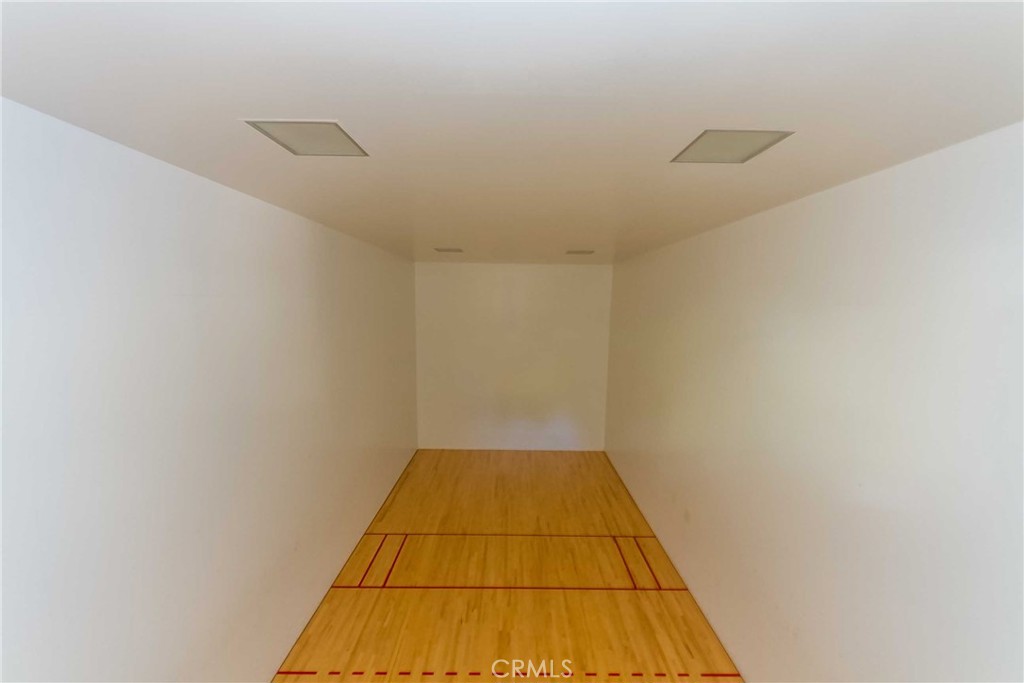 2567 Plaza Del Amo 109 Property Photo 43