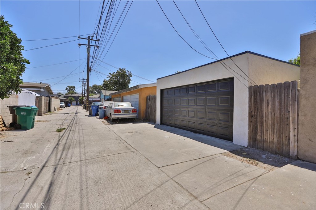 447 E Adair Street Property Photo 26
