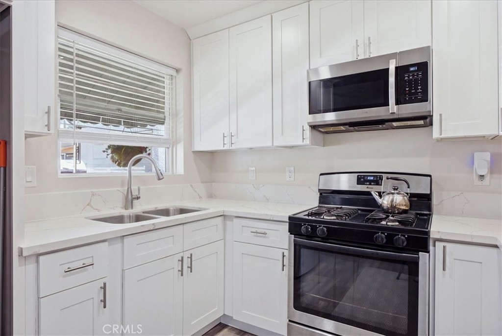 2441 Cedar Avenue Property Photo 9