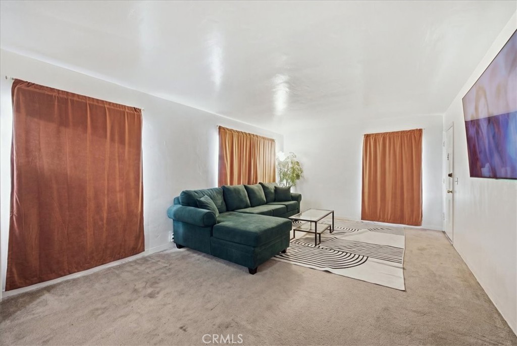 2441 Cedar Avenue Property Photo 18
