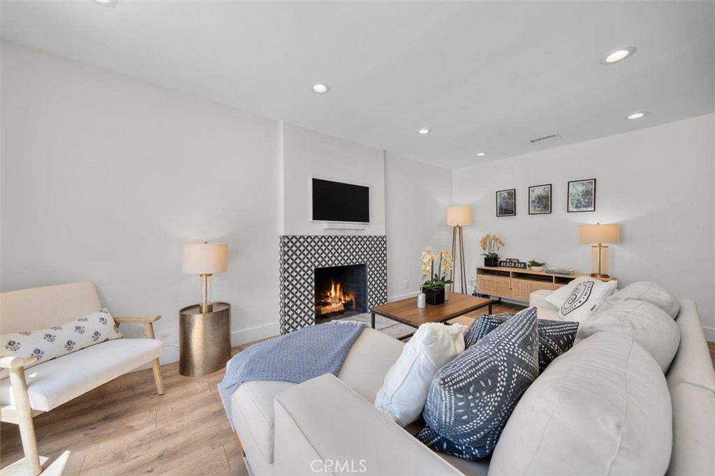 1430 Bonnie Brae Property Photo 8