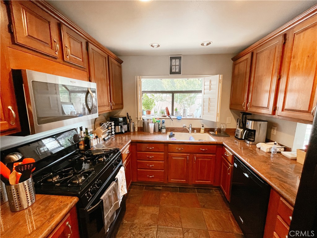 2200 Graham Property Photo 2