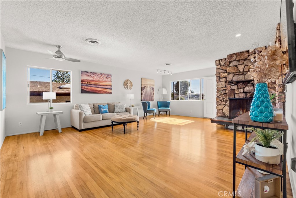 3504 Walnut Property Photo 8