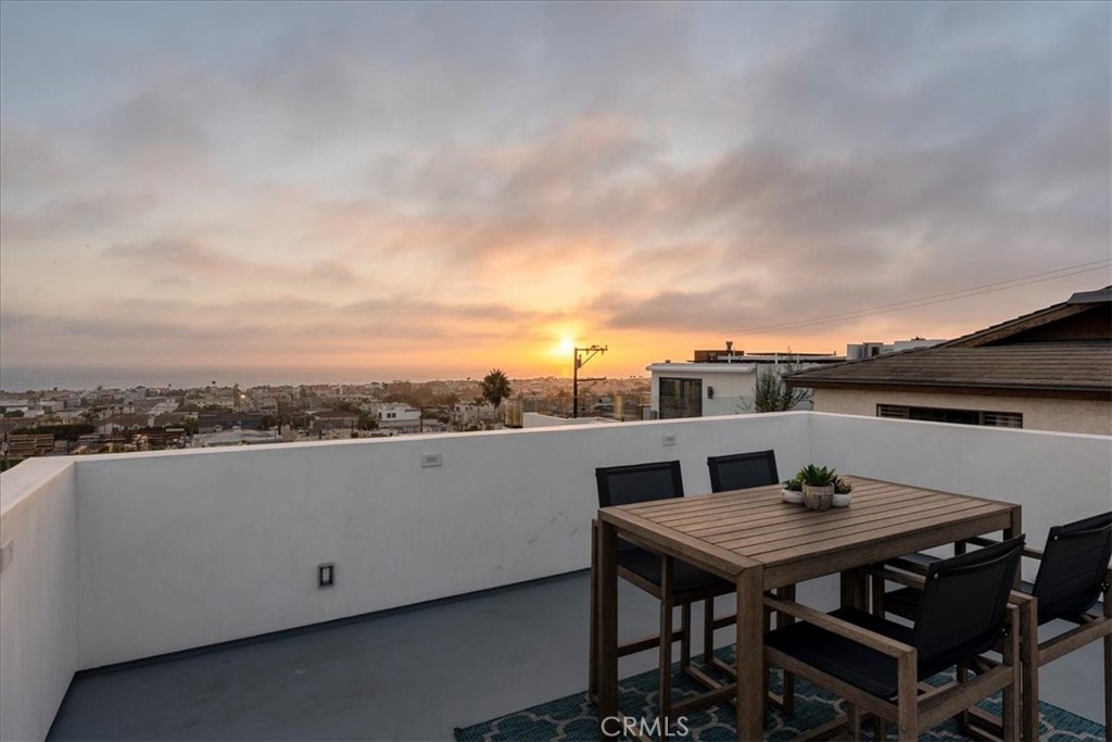 947 7th Street Property Photo 2