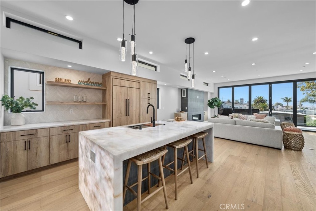 947 7th Street Property Photo 13