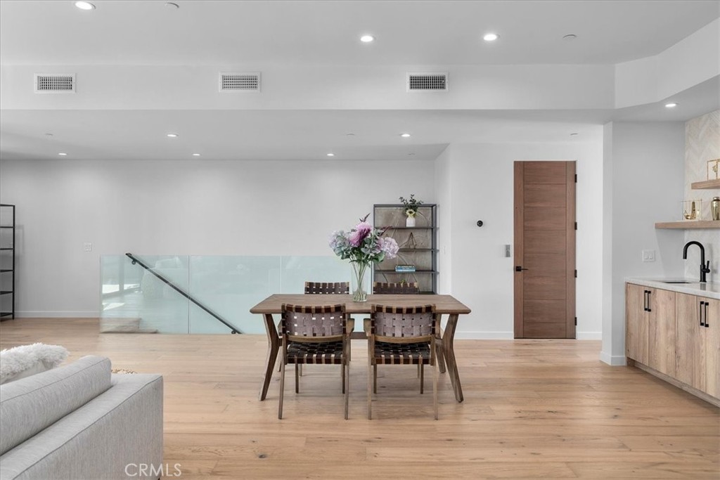 947 7th Street Property Photo 23