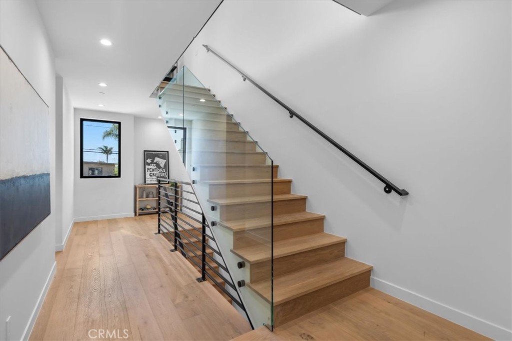 947 7th Street Property Photo 24