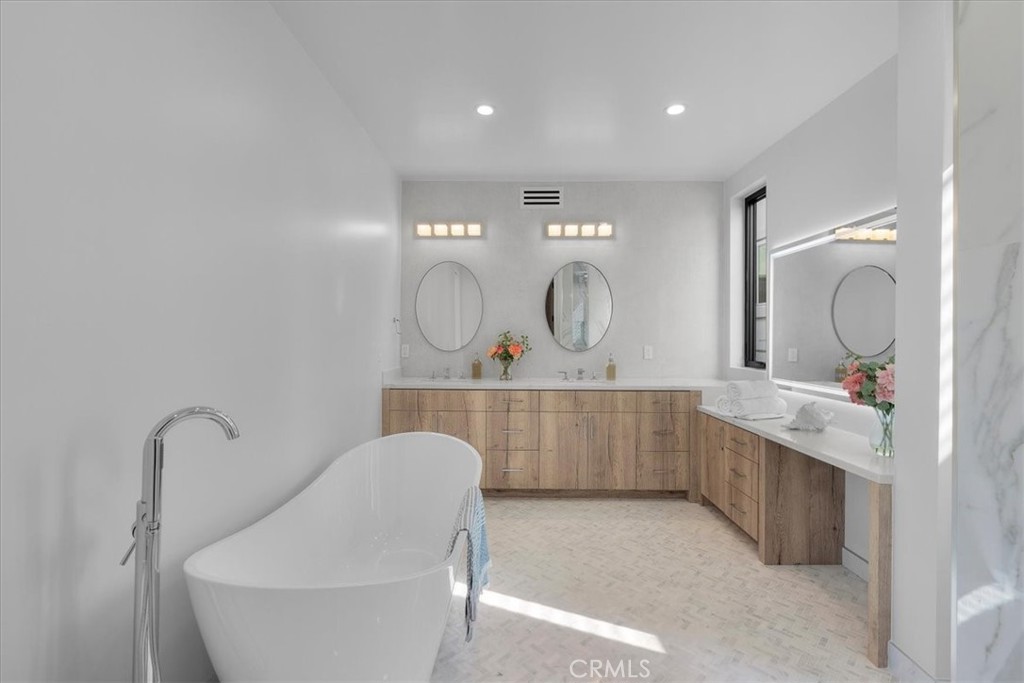 947 7th Street Property Photo 34