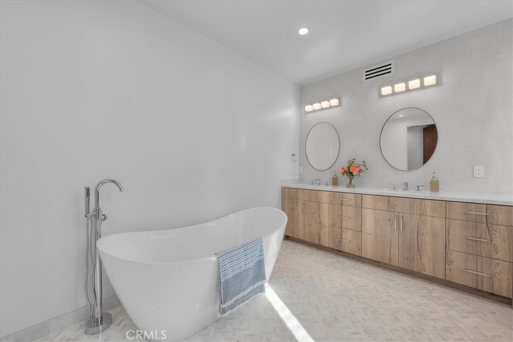 947 7th Street Property Photo 35