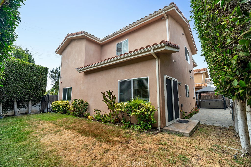 24842 Frampton Avenue Property Photo 28